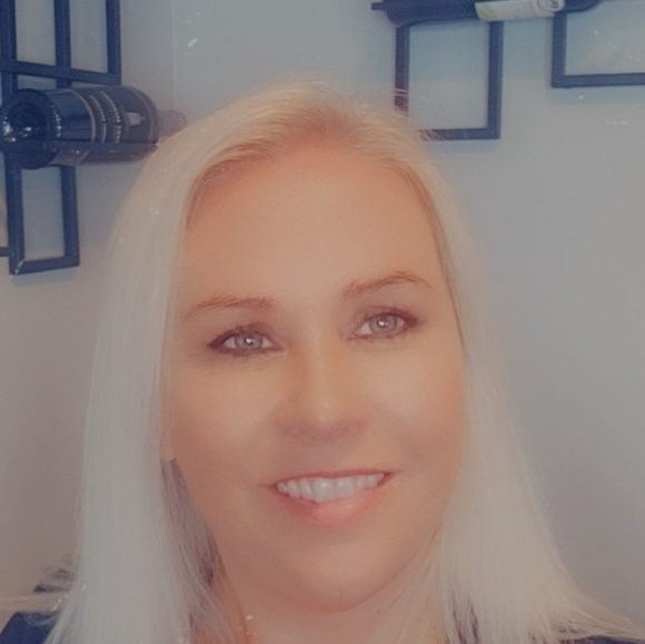 Crystal's Closet (crystal_bedard) Poshmark